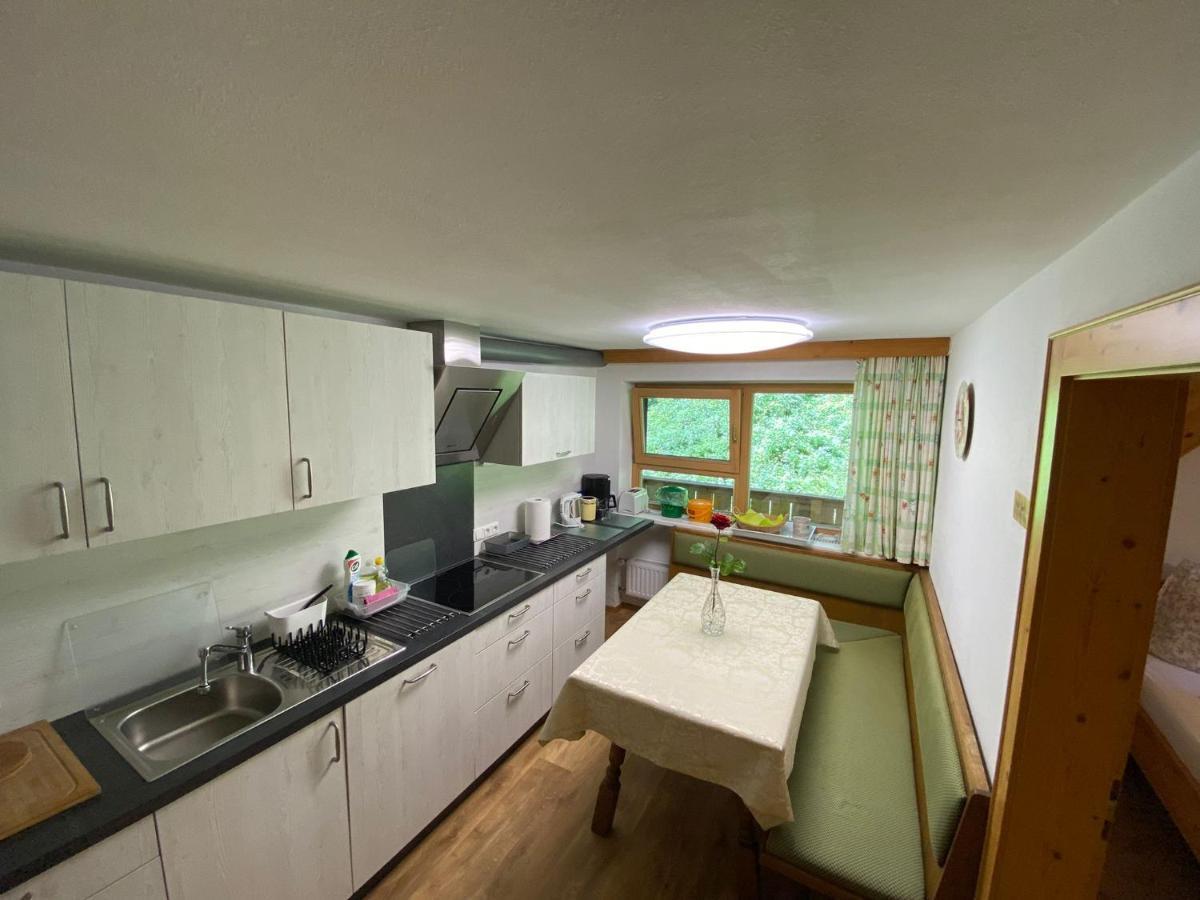 Appartamento Haus Waldrand Oberndorf in Tirol Esterno foto