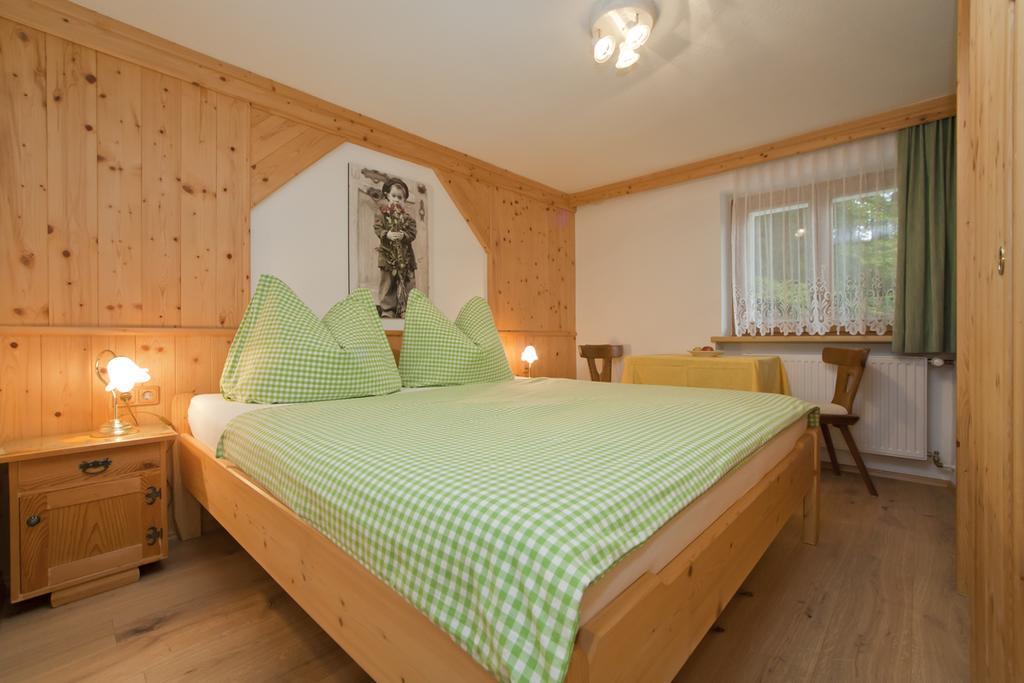 Appartamento Haus Waldrand Oberndorf in Tirol Esterno foto